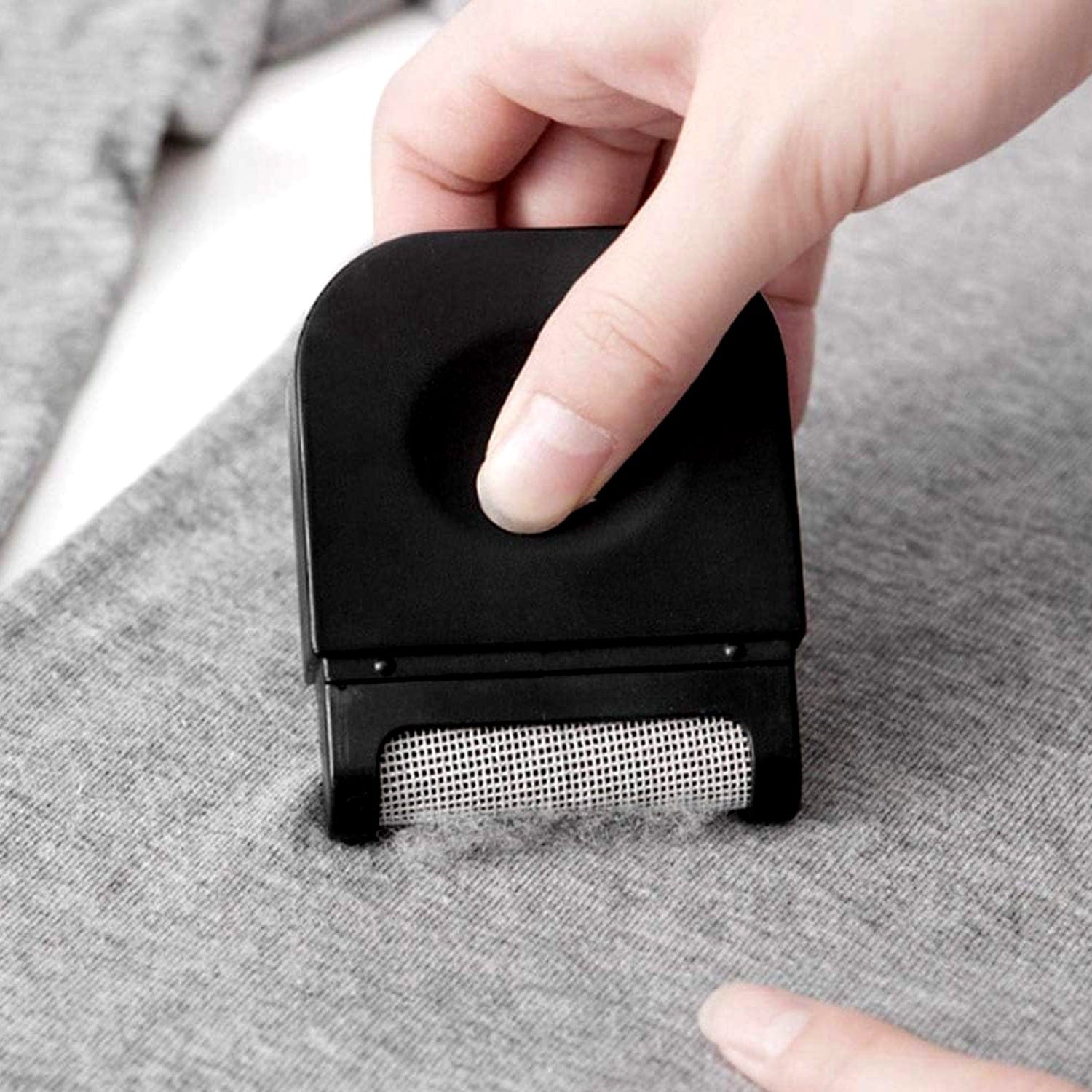Portable Lint Remover for Clothes – Remove Fuzz & Pet Hair in Seconds - Dealzyra